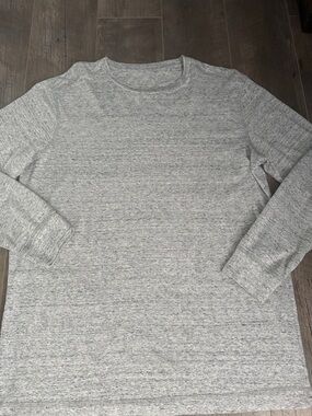 Falls Creek Men's Light Heather Gray Long-Sleeve Crewneck